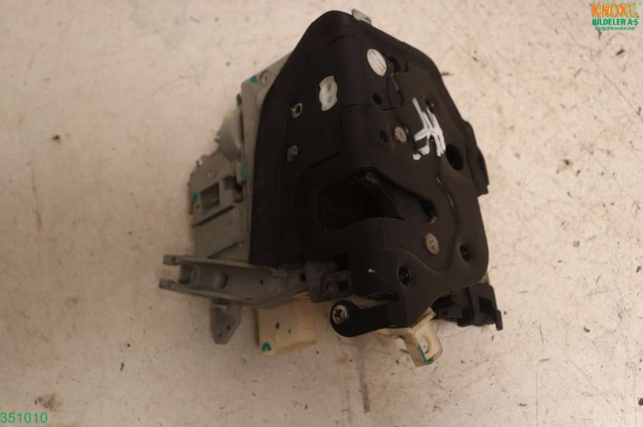 Låsekasse høyre til Audi A4 2007-2014 (Type IV) (B8) (B8) (AUDI|8J1 837 016 E|)