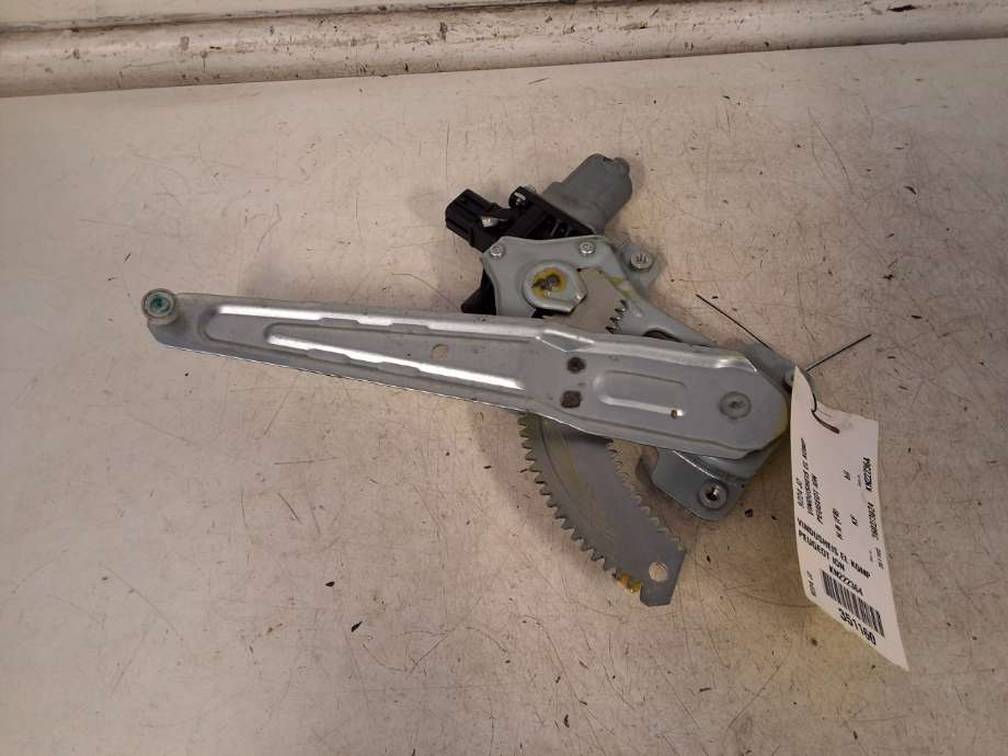 Ruteheis høyre til Peugeot iOn 2011-2020 (PEUGEOT|9224 J2|)