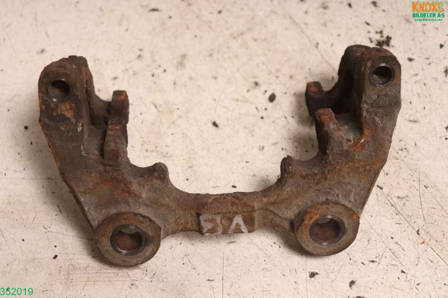Bremsecaliper brakett til Mercedes C-Klasse 2007-2011 (Fase 1) (W204) (W204) (MERCEDES|A 204 423 03 94|)