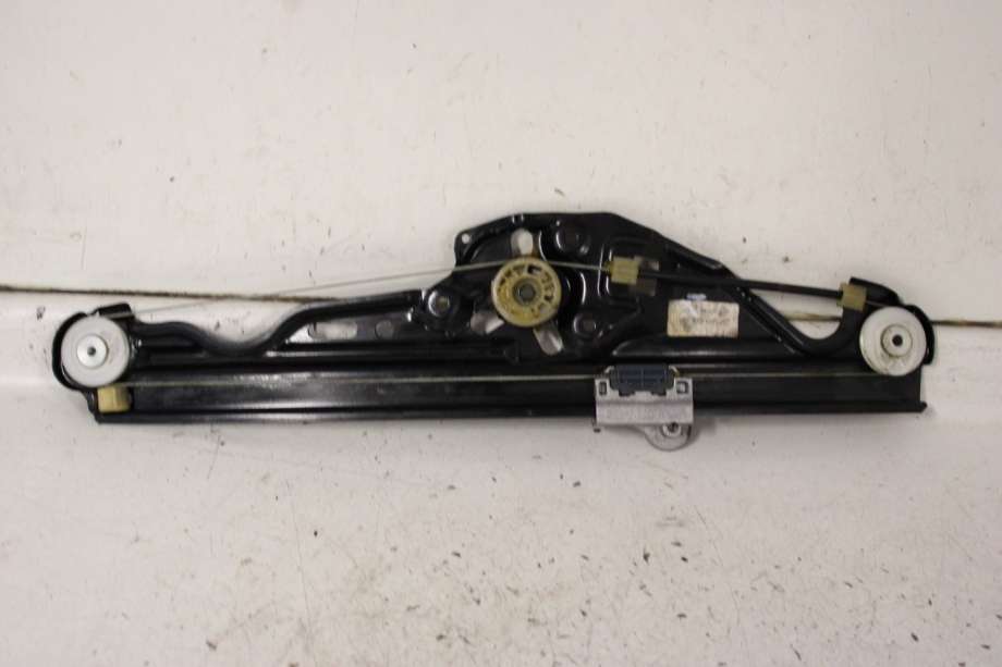 Ruteheis til BMW 5-Serie 2003-2010 (E60/E61) (E60/E61) (BMW|51 35 7 184 745|)