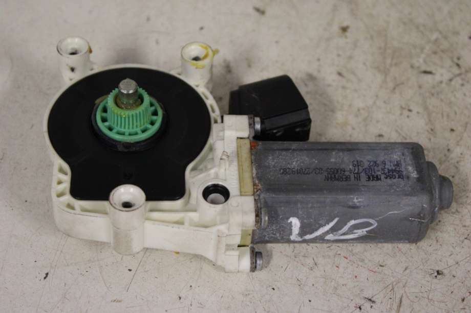 Ruteheis venstre bak til BMW 5-Serie 2003-2010 (E60/E61) (E60/E61) (BMW|67 62 6 922 319|)