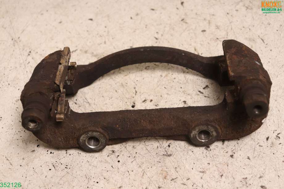 Bremsecaliper brakett til Nissan NV200, 2010-2019  (NISSAN|)