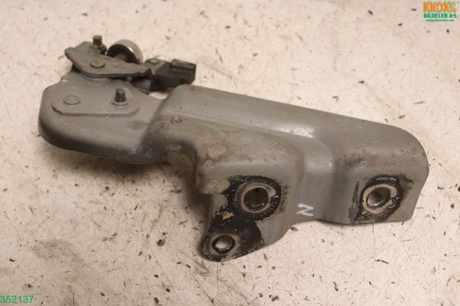 Hengsler til Nissan NV200 2010-2019  (NISSAN|82420JX00B|)