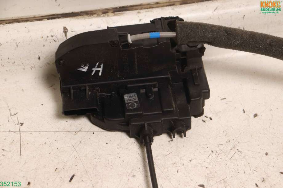Låsekasse høyre til Nissan NV200 2010-2019  (NISSAN|80500JX51A|)