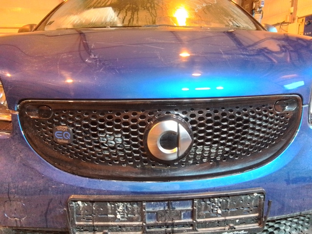 Grill til Smart Forfour, 2015-->> (Type II) (W453) (W453) (SMART|A 453 888 15 23 9255)