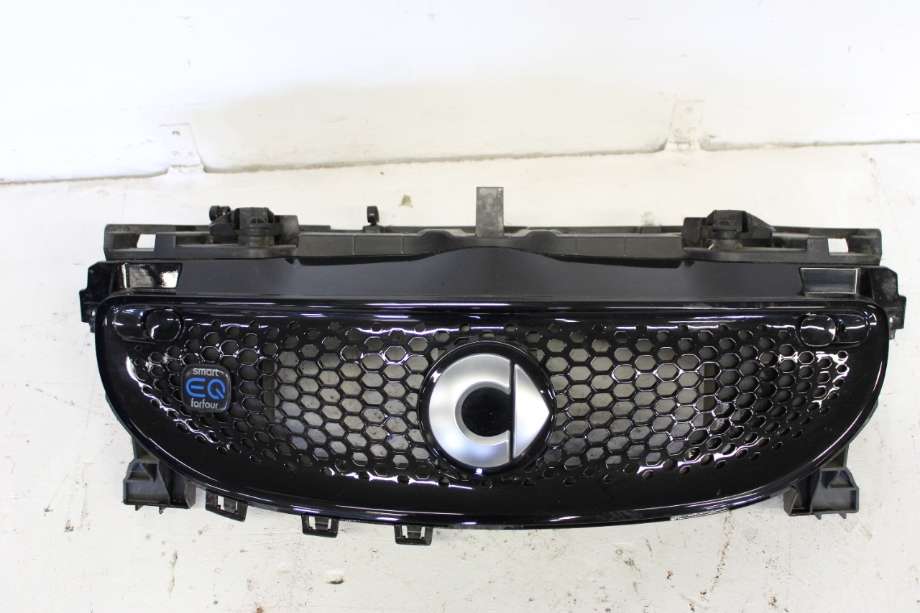 Grill til Smart Forfour 2015-->> (Type II) (W453) (W453) (SMART|A 453 888 15 23 9255|)