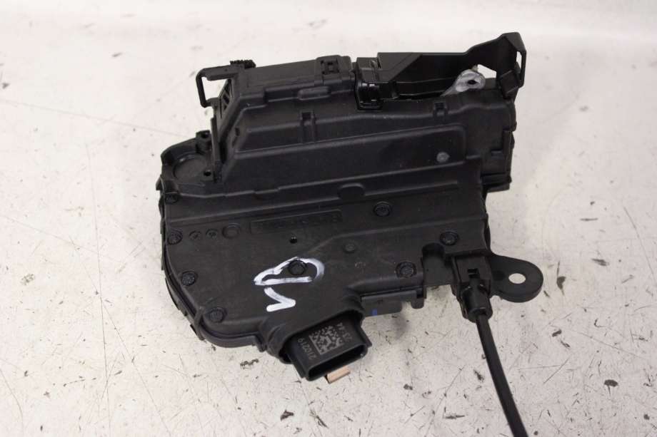 Låsekasse venstre til Smart Forfour 2015-->> (Type II) (W453) (W453) (SMART|A 453 730 76 00|)