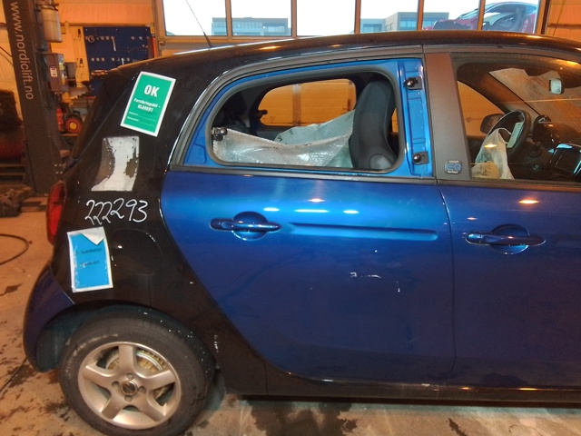 Dør høyre bak til Smart Forfour, 2015-->> (Type II) (W453) (W453) (SMART|A 453 730 60 00)