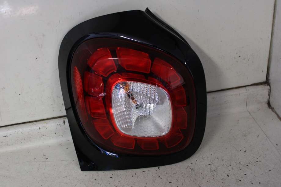 Baklykt venstre til Smart Forfour 2015-->> (Type II) (W453) (W453) (SMART|A 453 906 27 00|)