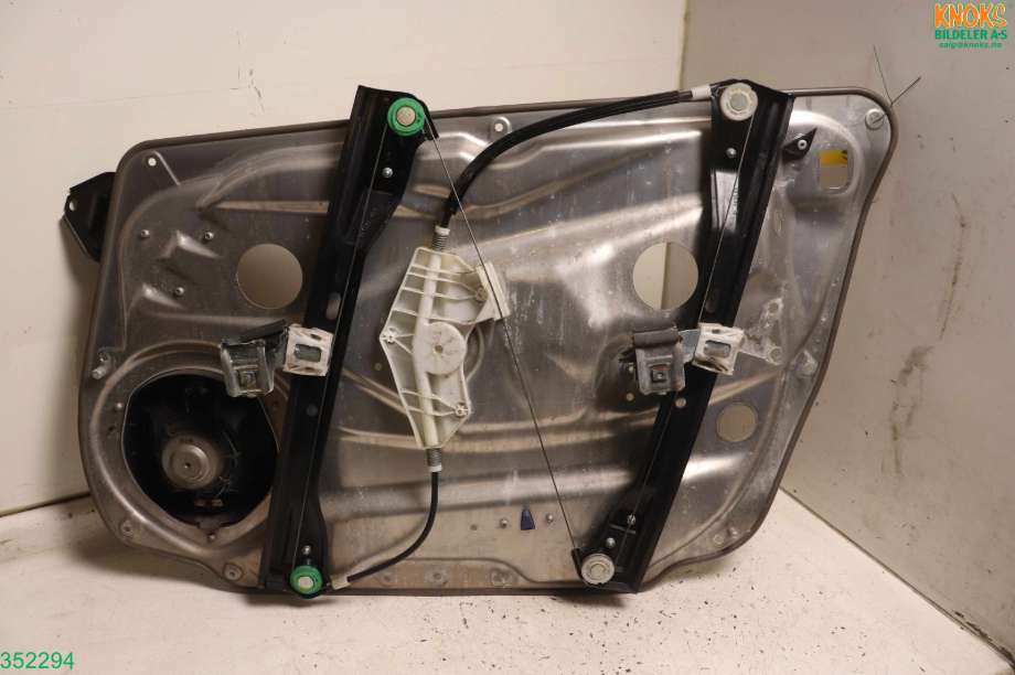 Ruteheis til Mercedes E-Klasse 2009-2013 (Fase 1) (W212) (W212) (MERCEDES|A 212 720 15 79|)