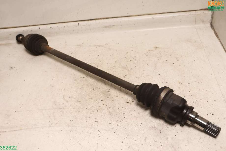 Drivaksel høyre foran til Toyota Aygo 2005-2014 (Type I) (TOYOTA|434100H050|)