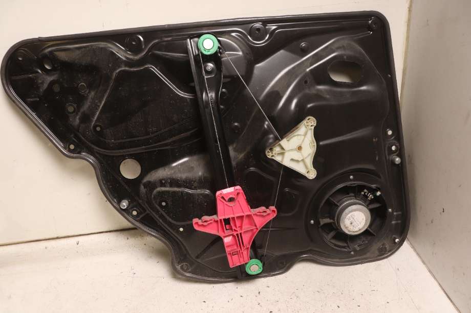 Ruteheis til VW Passat 2011-2015 (B7) (B7) (VOLKSWAGEN|3AF 839 462 C|)