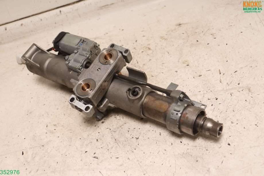Rattaksel til Mercedes CLS 2004-2010 (C219) (C219) (MERCEDES|A 211 460 31 16|)