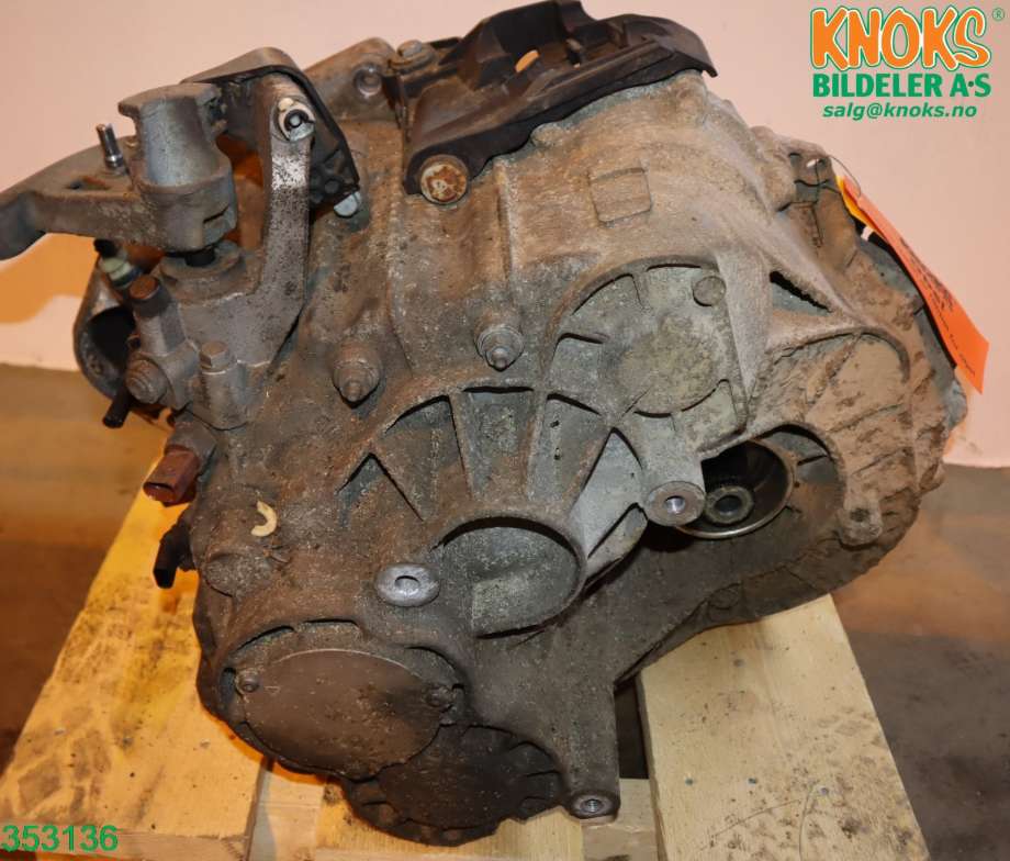 Girkasse manuell 6-trinn til VW Transporter / Caravelle 2009-2015 (Fase 2) (T5) (T5) (VOLKSWAGEN|0A5 300 012 L|)