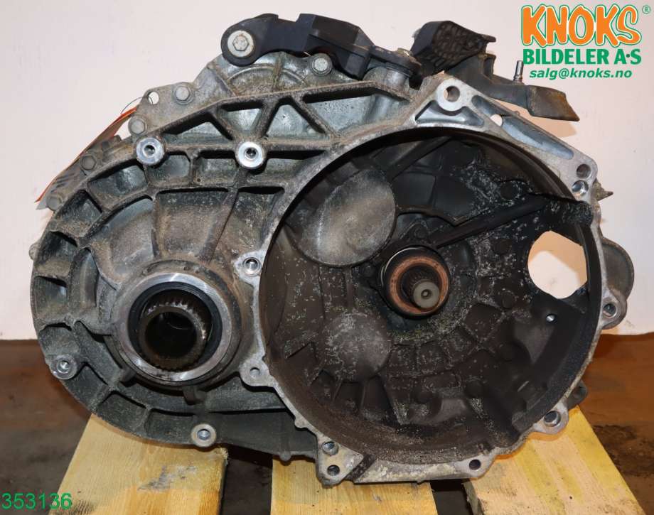 Girkasse manuell 6-trinn til VW Transporter / Caravelle 2009-2015 (Fase 2) (T5) (T5) (VOLKSWAGEN|0A5 300 012 L|)