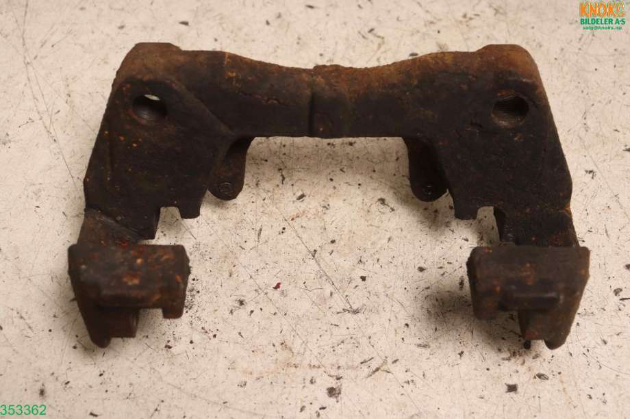 Bremsecaliper brakett til VW Transporter / Caravelle, 2009-2015 (Fase 2) (T5) (T5) (VOLKSWAGEN|7H0 615 125 A)