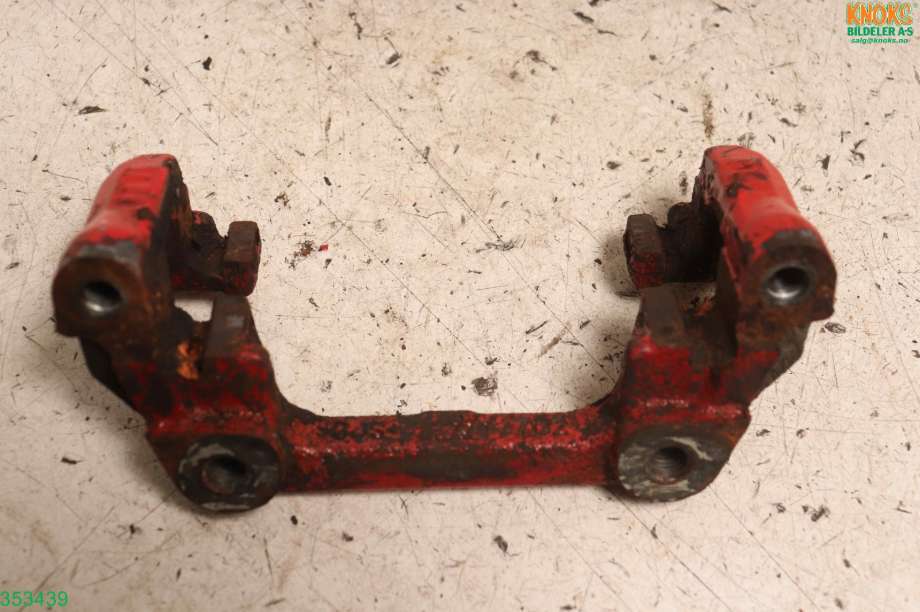 Bremsecaliper brakett til Ford Focus 2011-2014 (Type III, Fase 1)  (FORD|1760066|)