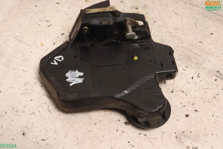 Låsekasse venstre til Toyota Land Cruiser 120 2002-2009  (TOYOTA|6906060090|)