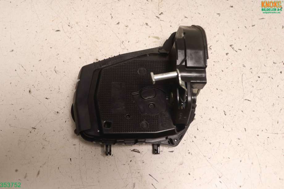 Låsekasse venstre til Toyota Yaris 2009-2011 (Type II, Fase 2) (TOYOTA|690600D060|)