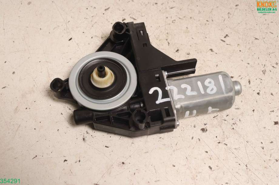 Ruteheis høyre til Volvo V40 2012-2019 (VOLVO|31253062|)