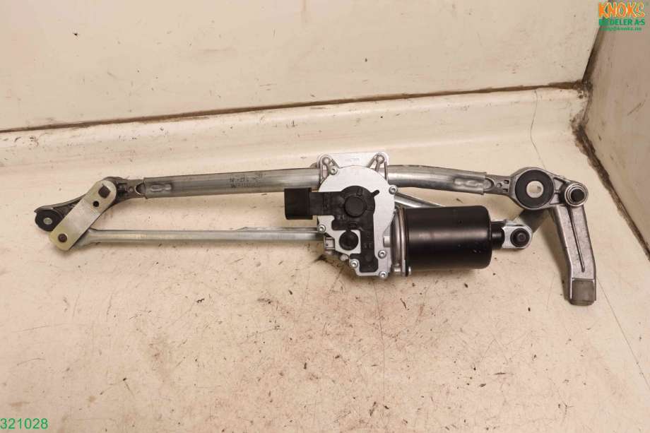 Viskermotor frontrute til BMW 3-Serie 2005-2011 (E90/E91/E92/E93) (E90/E91/E92/E93) (BMW|61 61 7 161 711|)