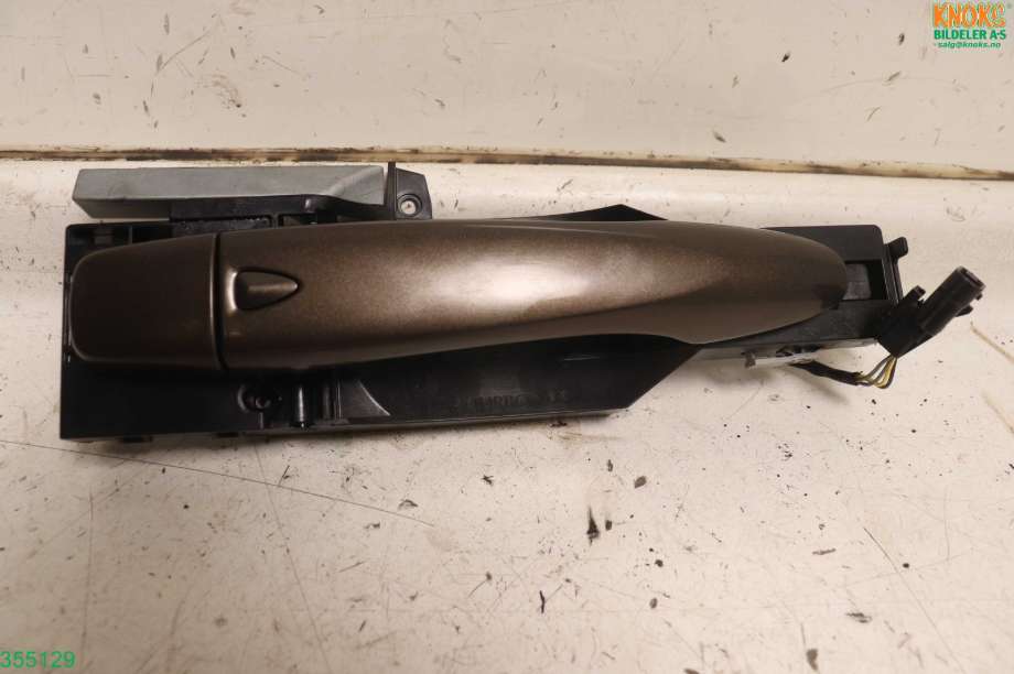 Dørhåndtak utv høyre til Nissan Qashqai 2014-2021 (Type II)  (NISSAN||806105FD0B)