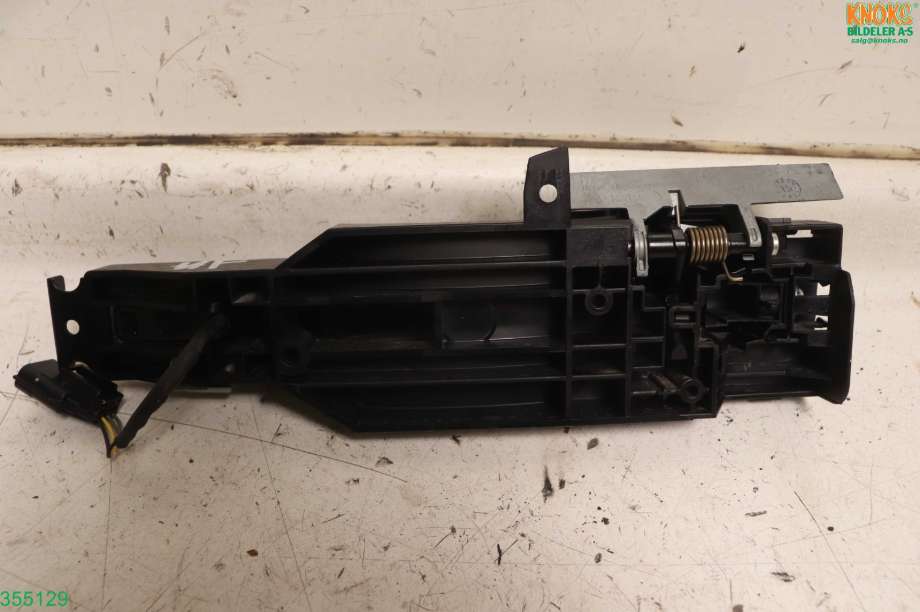 Dørhåndtak utv høyre til Nissan Qashqai 2014-2021 (Type II)  (NISSAN||806105FD0B)