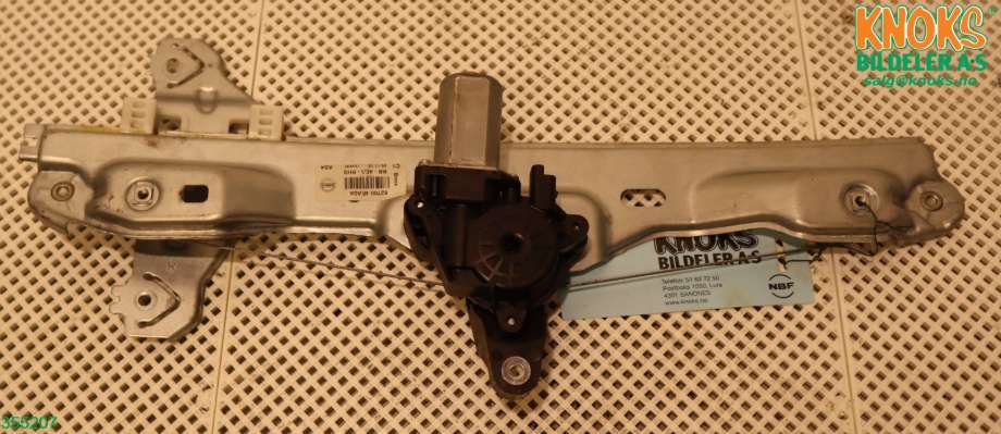 Ruteheis høyre til Nissan Qashqai 2014-2021 (Type II) (NISSAN|807004EA1D|)