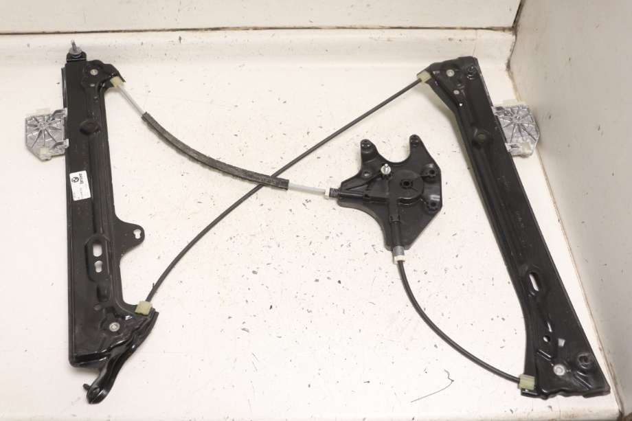 Ruteheis til BMW i3 2013-2022  (BMW|51 33 7 352 875|)
