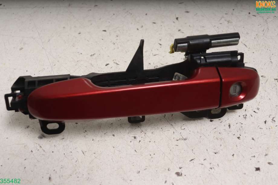 Dørhåndtak utv venstre foran til Toyota Yaris 2012-2014 (Type III, Fase 1)  (TOYOTA|692110D904|692020D070|)