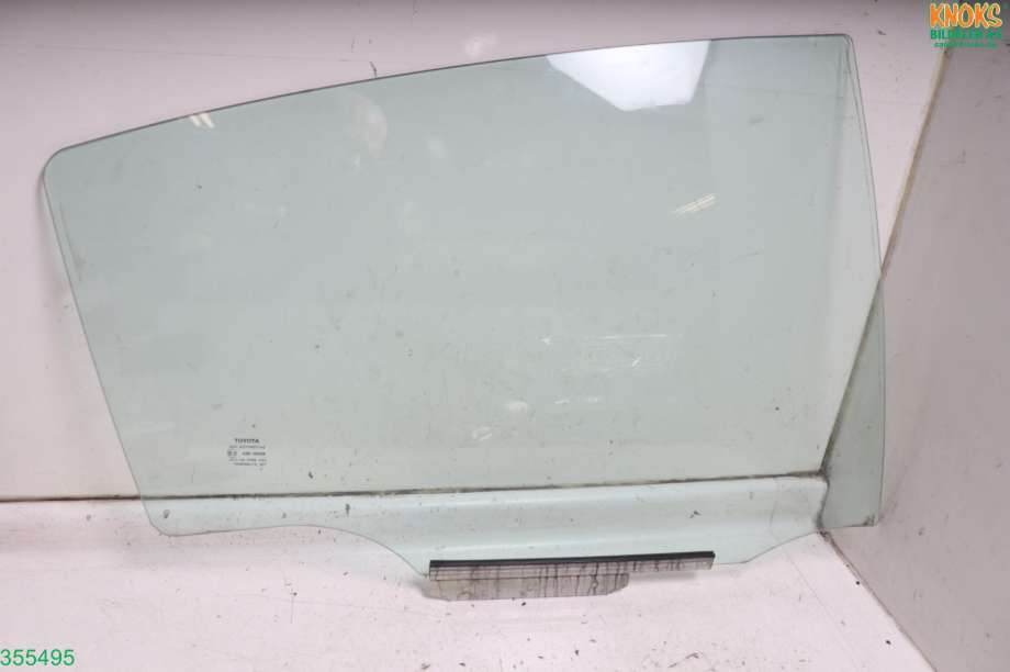 Siderute høyre bak til Toyota Yaris 2012-2014 (Type III, Fase 1)  (TOYOTA|681300D200|)