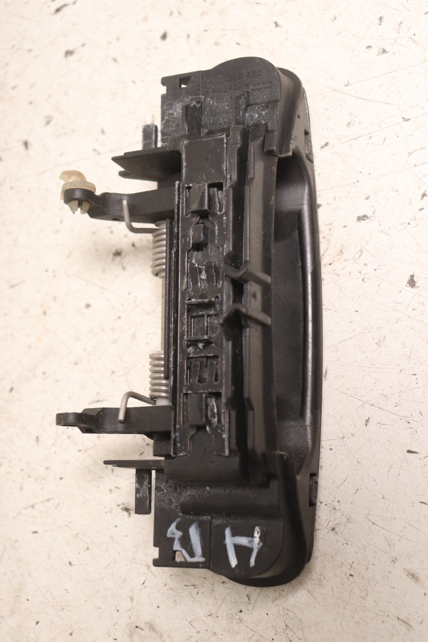 Dørhåndtak utv høyre bak til Audi A4 2004-2008 (Type III) (B7) (B7) (AUDI|8E0 839 207|)