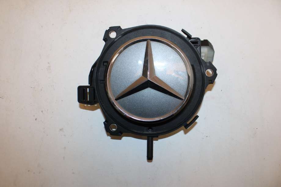 Bakluke/bakdør håndtak til Mercedes EQA 2021-->>  (MERCEDES|A 099 750 46 00|)