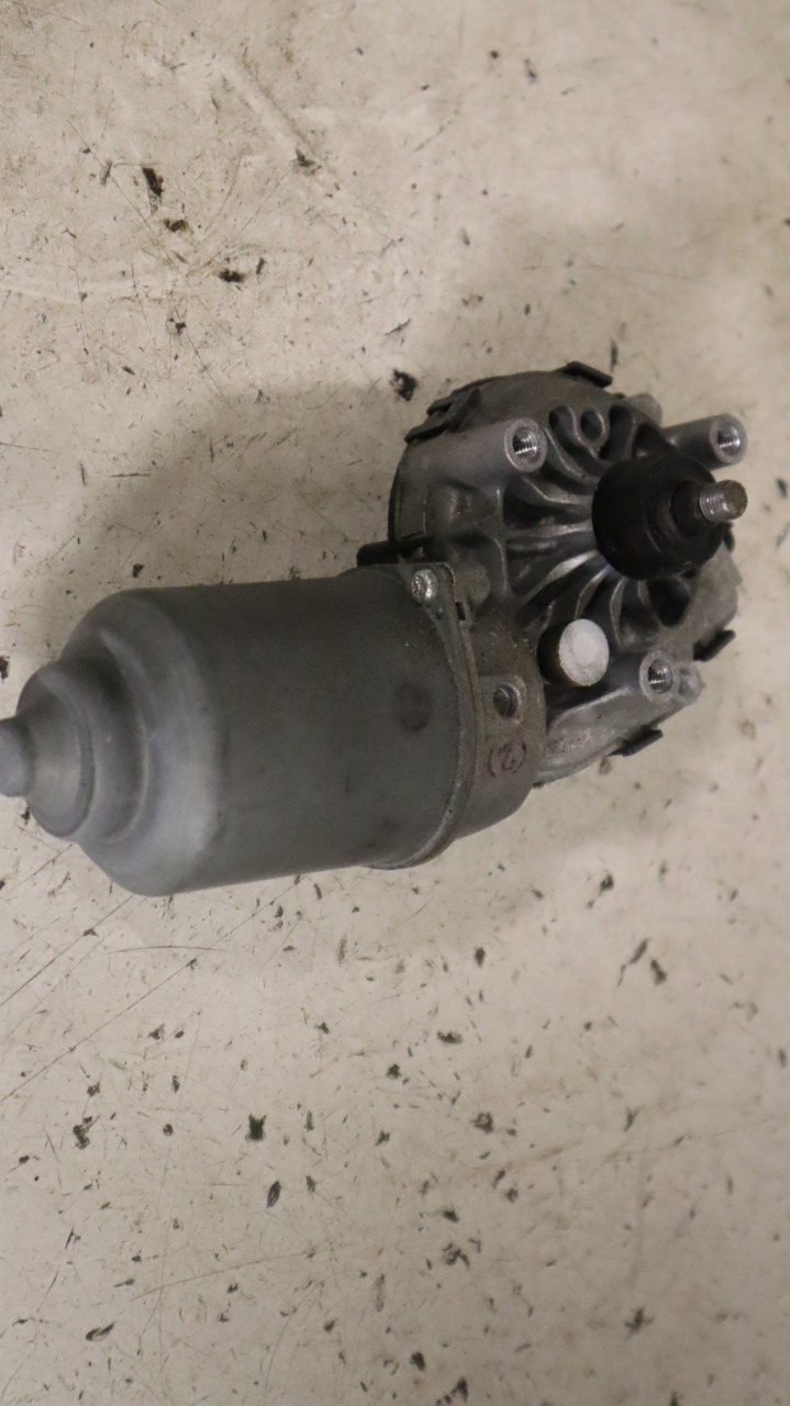 Viskermotor frontrute til Toyota Auris, 2013-2015 (Type II, Fase 1)  (TOYOTA|8511002340)
