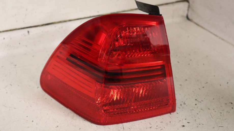 Baklykt venstre til BMW 3-Serie 2005-2011 (E90/E91/E92/E93) (E90/E91/E92/E93) (BMW|63 21 7 160 065|)