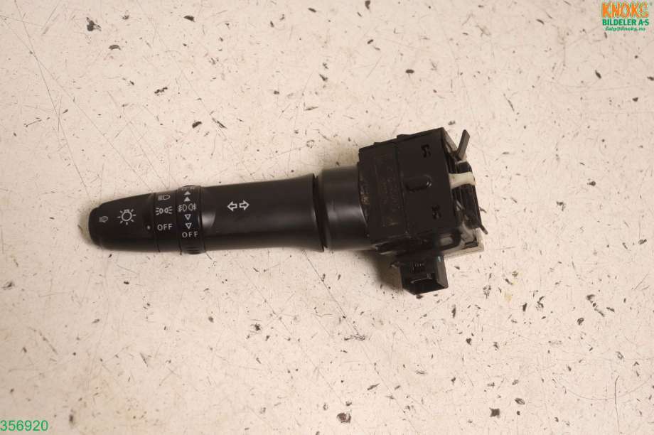 Bryter blink til Mitsubishi L200, 2006-2015 (Type IV) (MITSUBISHI|8614A065)