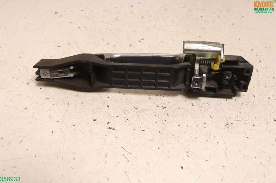 Dørhåndtak utv høyre til Mitsubishi L200 2006-2015 (Type IV)  (MITSUBISHI|5716A032|5716A036|)