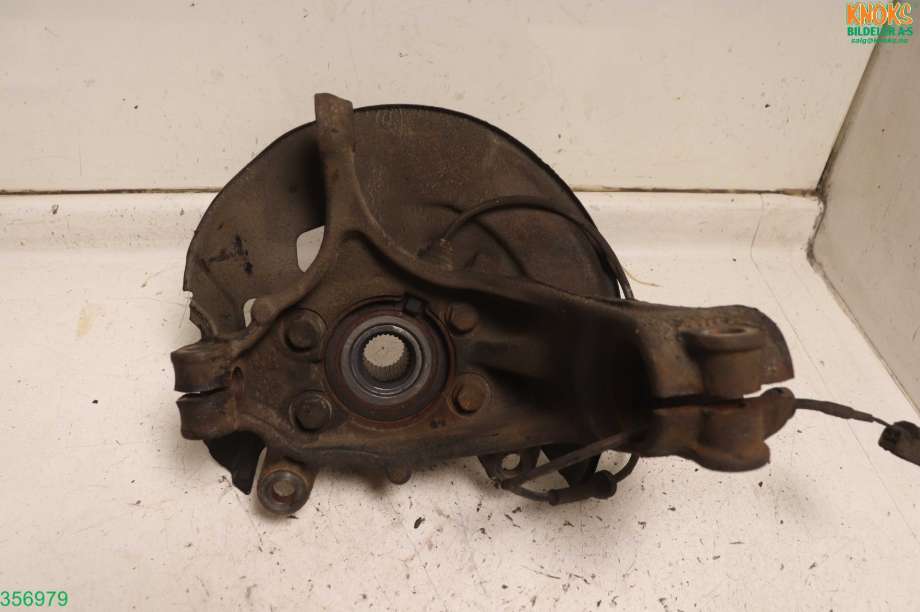 Hjulspindel venstre foran til Nissan Qashqai 2014-2021 (Type II)  (NISSAN|400154EA0A|)