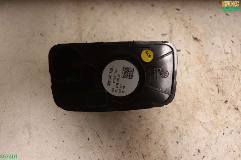 Bryter lys til VW Passat 2015-2019 (Fase 1) (B8) (B8) (VOLKSWAGEN|3G0 941 633 J|)