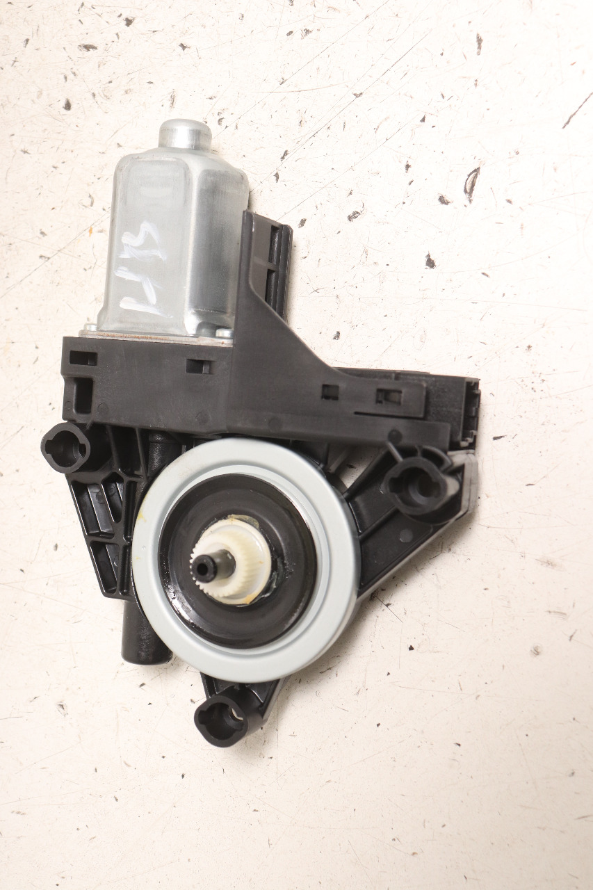 Ruteheis høyre bak til Volvo XC60 2008-2013 (Type I, Fase 1)  (VOLVO|31253064|)