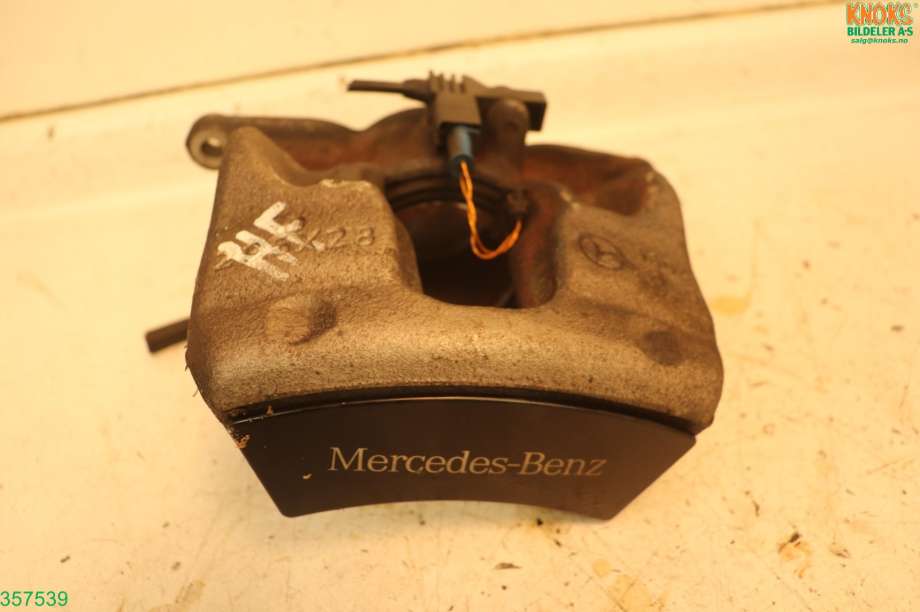 Bremsecaliper høyre foran til Mercedes B-Klasse 2011-2018 (W246) (W246) (MERCEDES|A 000 421 74 81|)