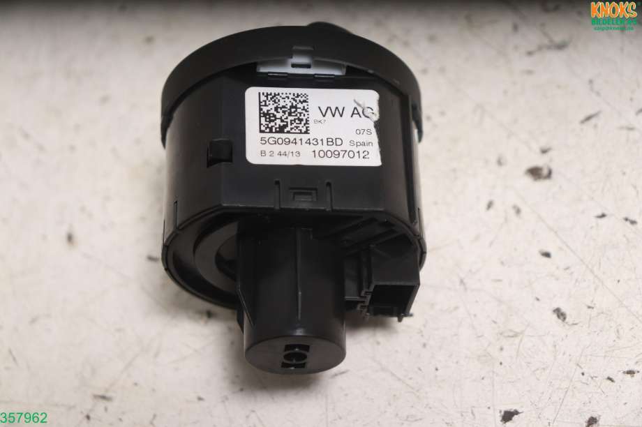 Bryter lys til VW Golf VII 2012-2017 (Fase 1)  (VOLKSWAGEN|5G0 941 431 BD|)