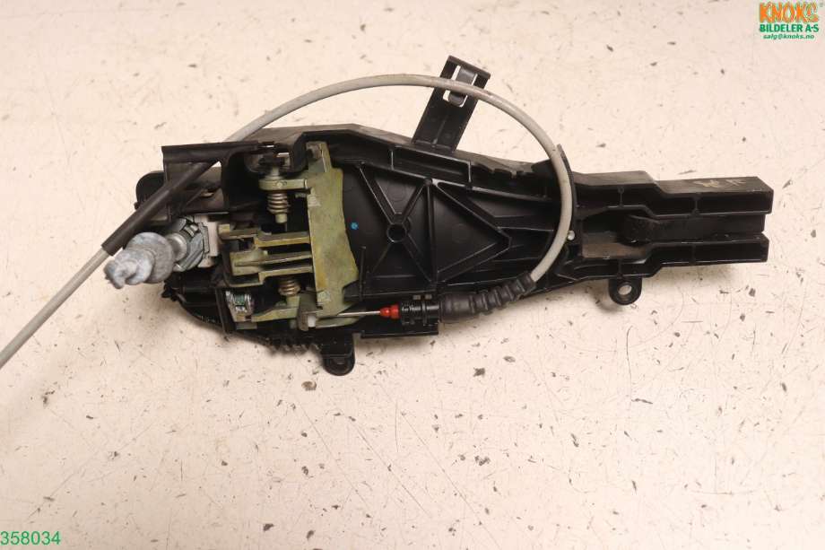 Dørhåndtak utv venstre foran til BMW 3-Serie 2005-2011 (E90/E91/E92/E93) (E90/E91/E92/E93) (BMW|51 21 0 445 185|51 22 7 199 835|)