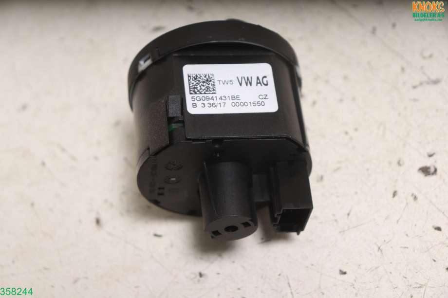 Bryter lys til VW e-Golf 2017-2020 (Fase 2)  (VOLKSWAGEN|5G0 941 431 BE|)
