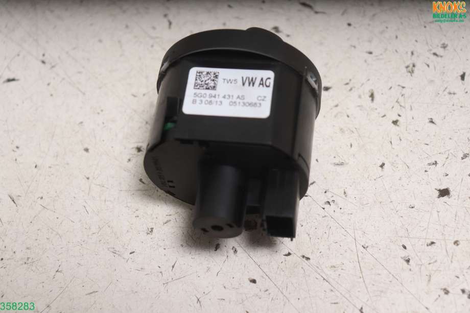 Bryter lys til VW Golf VII 2012-2017 (Fase 1)  (VOLKSWAGEN|5G0 941 431 BG|)
