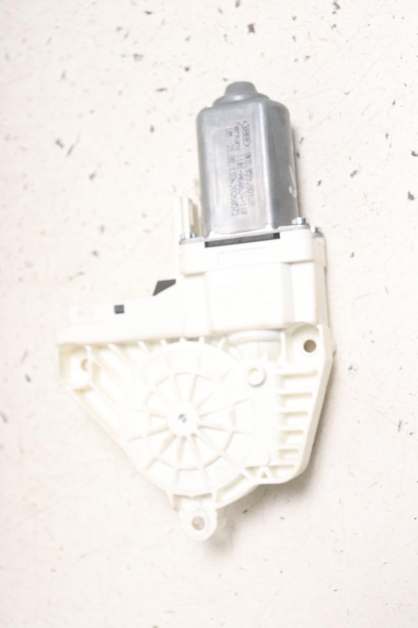Ruteheis venstre foran til Audi A4 2007-2014 (Type IV) (B8) (B8) (AUDI|8T0 959 801 B|)