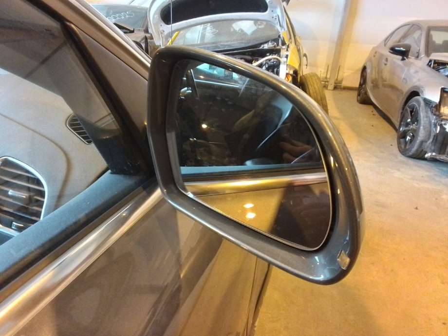 Speil høyre til Audi A4 2007-2014 (Type IV) (B8) (B8) (AUDI|8K1 857 410 E|)