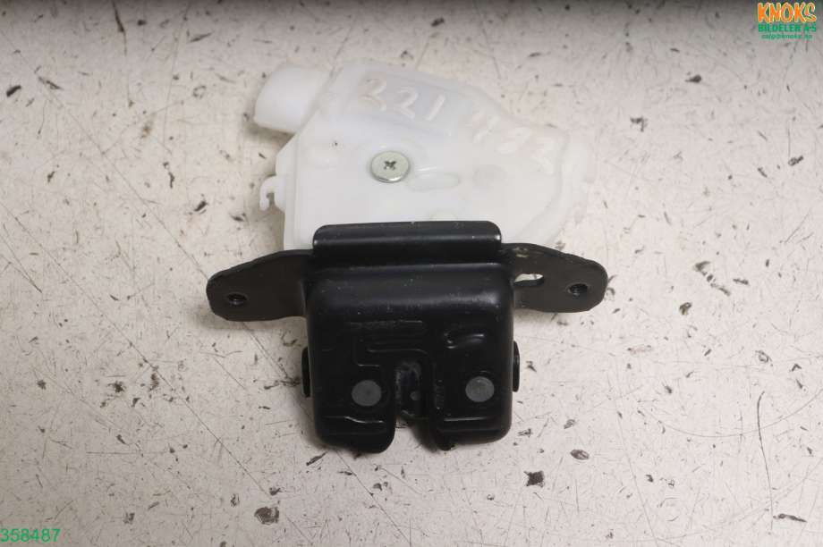 Baklukelås til Toyota Yaris 2014-2020 (Type III, Fase 2)  (TOYOTA|6935002090|)