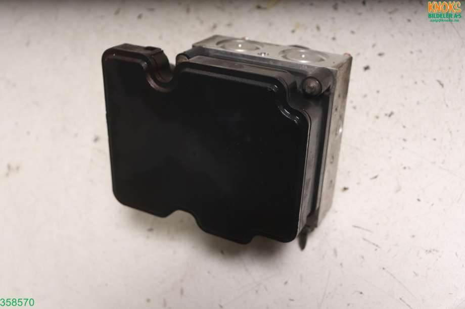 ABS sentral til Toyota Auris 2013-2015 (Type II, Fase 1)  (TOYOTA|4405002681|)