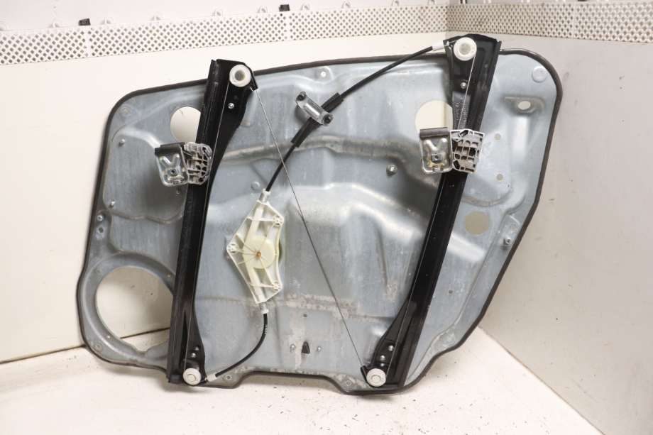 Ruteheis til Mercedes ML 2005-2011 (W164) (W164) (MERCEDES|A 164 720 15 79|)